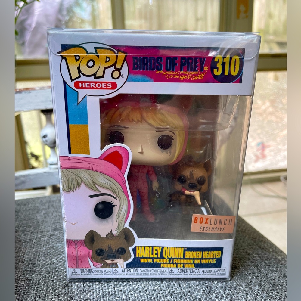 Funko Pop:Heroes HARLEY QUINN BROKEN HEARTED Box Lunch Exclusive#310,w/protector